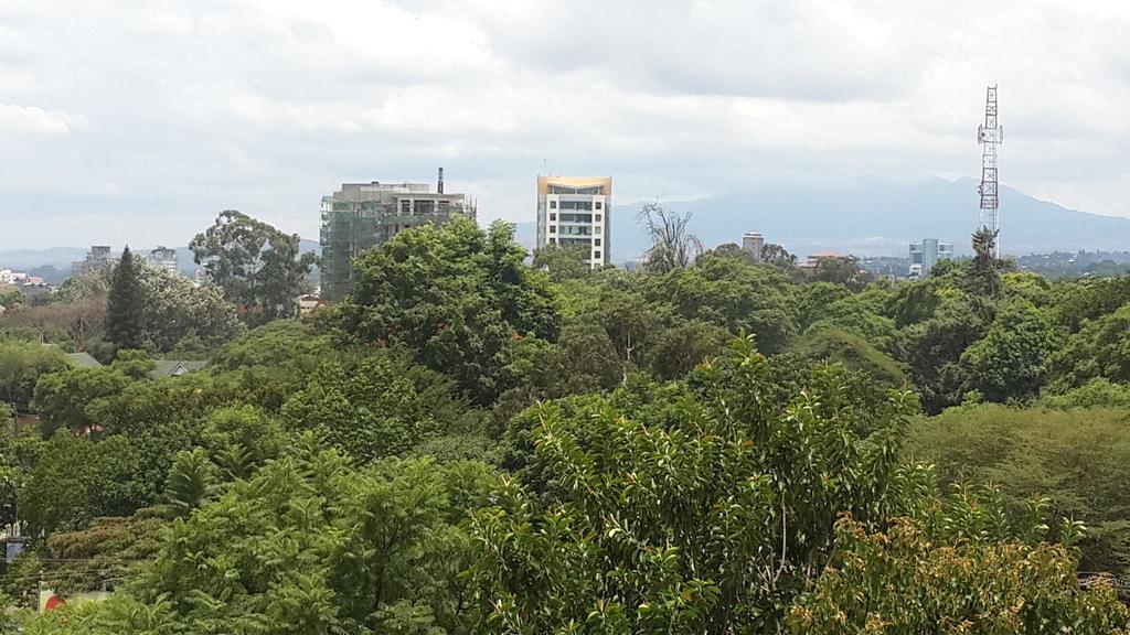 Impala Hotel Arusha Oda fotoğraf